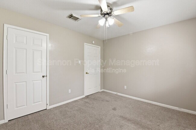 Building Photo - 3327 Shady Glen Ln