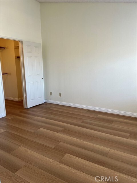 Building Photo - 2800 Plaza del Amo