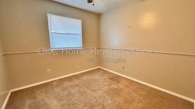 Building Photo - 8833 Cedar Ln