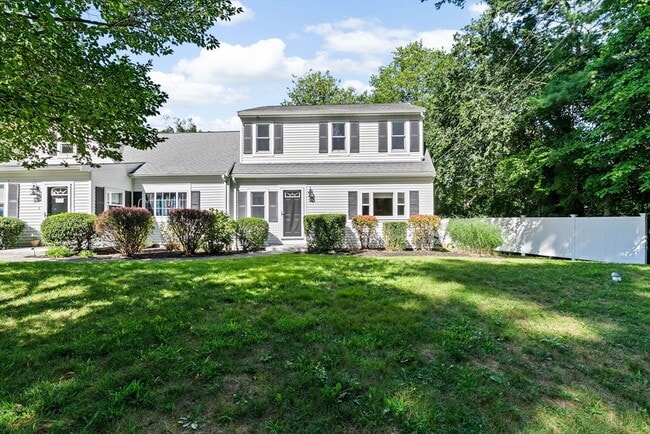 Primary Photo - 22 Broad Oak Way