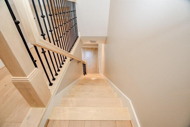Building Photo - 4508 Hardy St