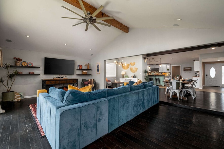 Building Photo - 6922 Jackson Dr