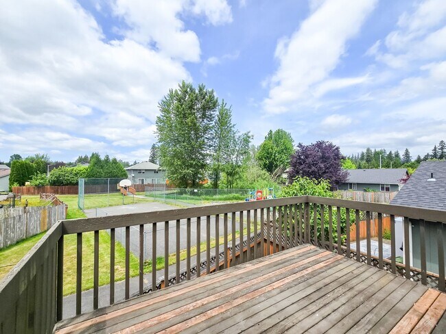 Building Photo - 4BD Marysville Home