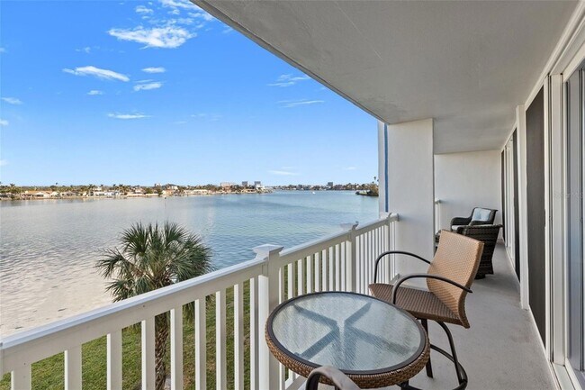 Building Photo - 500 Treasure Island Causeway