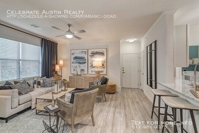Building Photo - Estates at South Park Meadows
