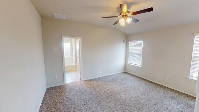 Building Photo - "Charming 4-Bed Home in Copperas Cove with...