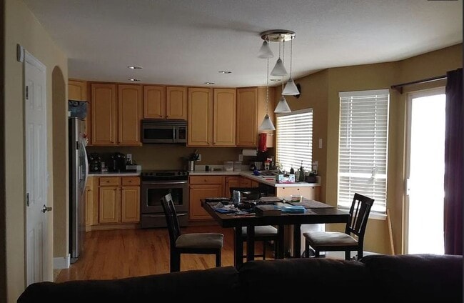 Building Photo - Gorgeous Broadlands home for rent.