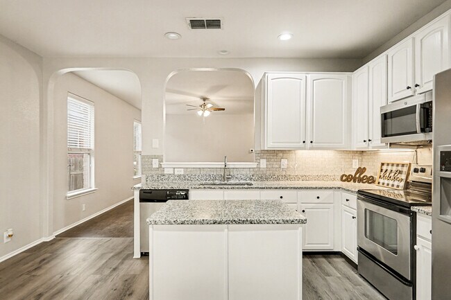 Building Photo - 6422 Oldham Cove