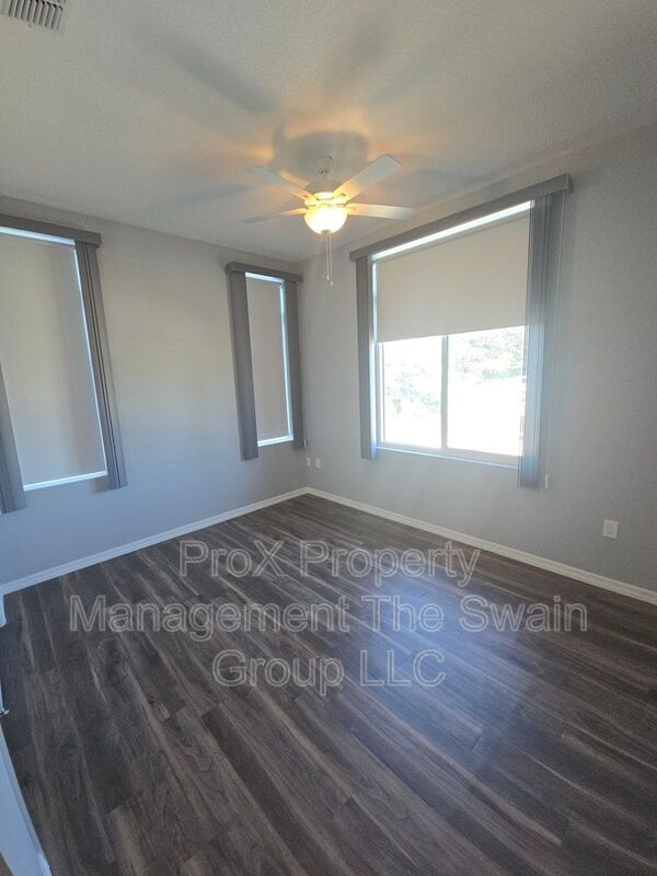 Building Photo - 760 Ave C SW