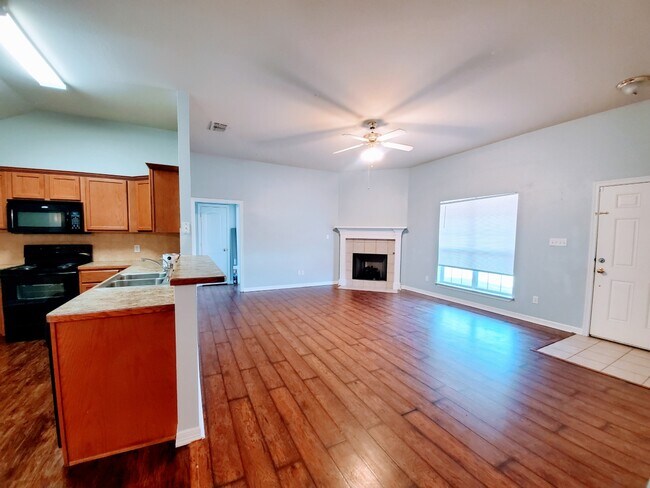 Building Photo - 5866 Palo Pinto Dr