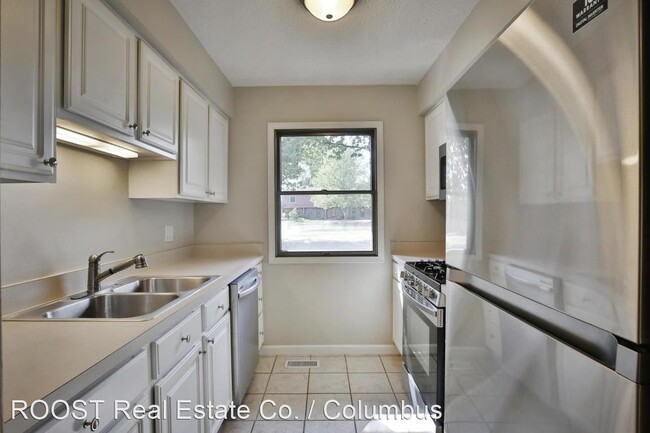 Building Photo - 2 br, 1.5 bath House - 5643 Great Woods Blvd