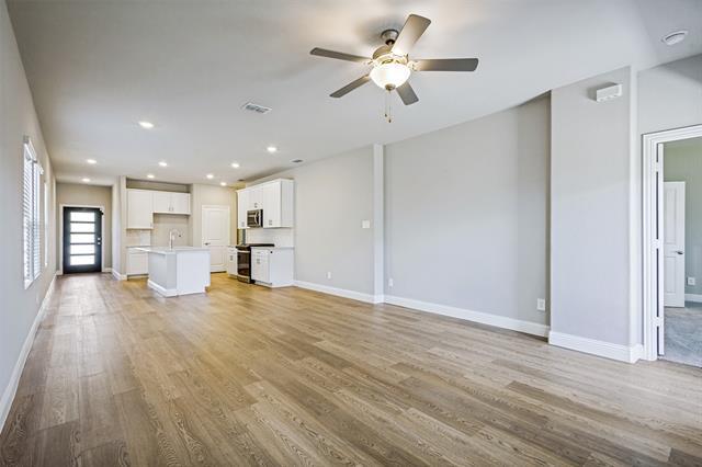 Building Photo - 801 McKenna Dr