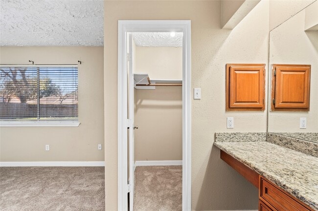 Building Photo - 311 Windward