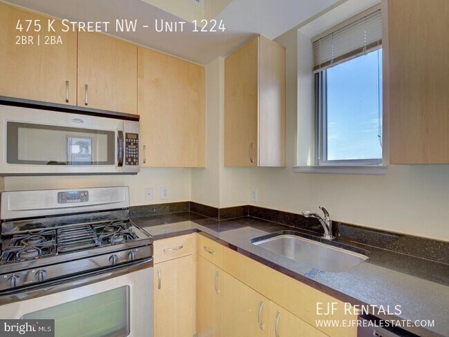 Building Photo - 475 K St NW