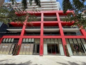 Building Photo - 90 NE 32nd St