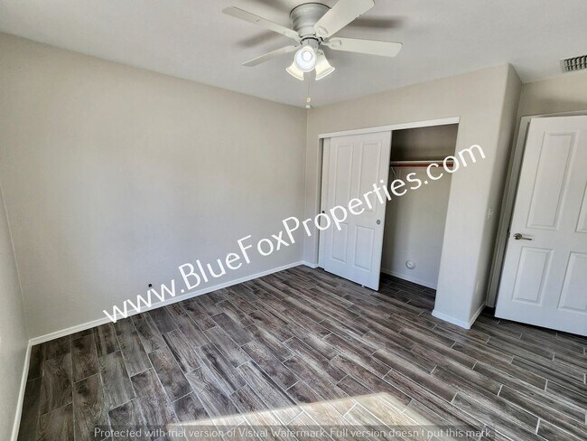 Building Photo - 7942 S Baja Stone Ave