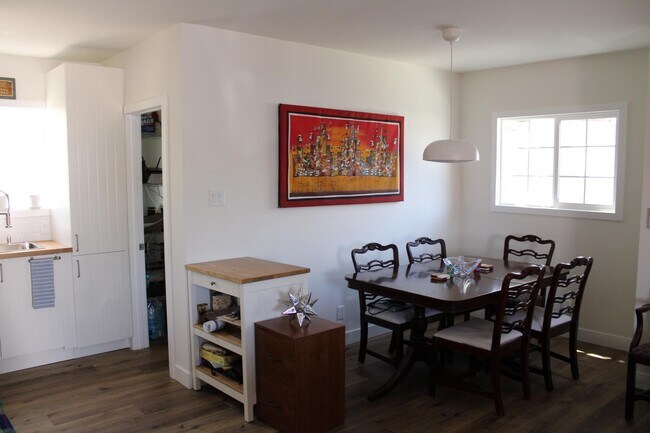 Building Photo - 2824 8th Ave