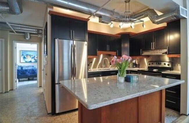 Building Photo - One of a kind historic loft