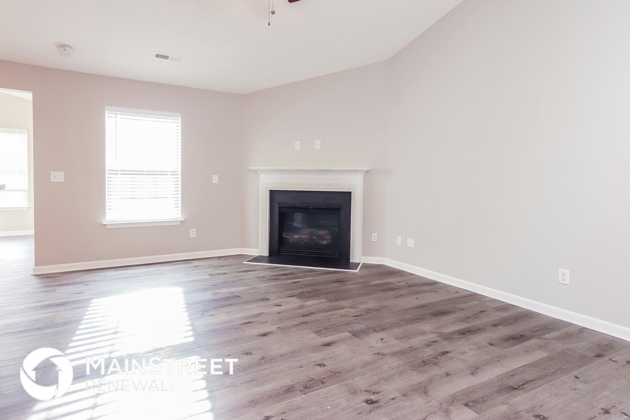 Building Photo - 3837 Raintree Dr