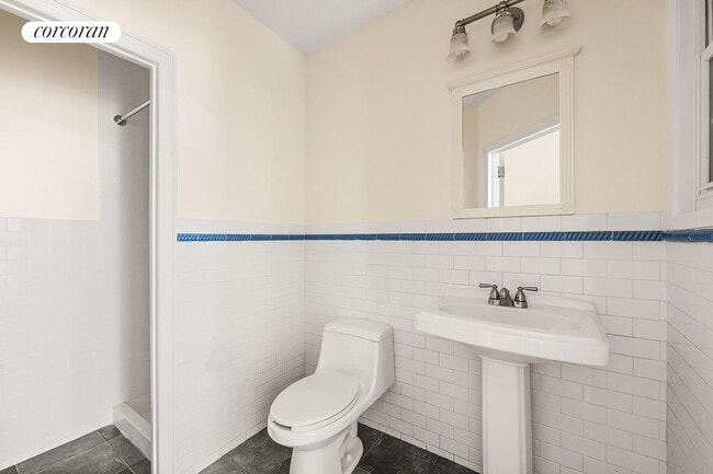 Building Photo - 40-30 58th St
