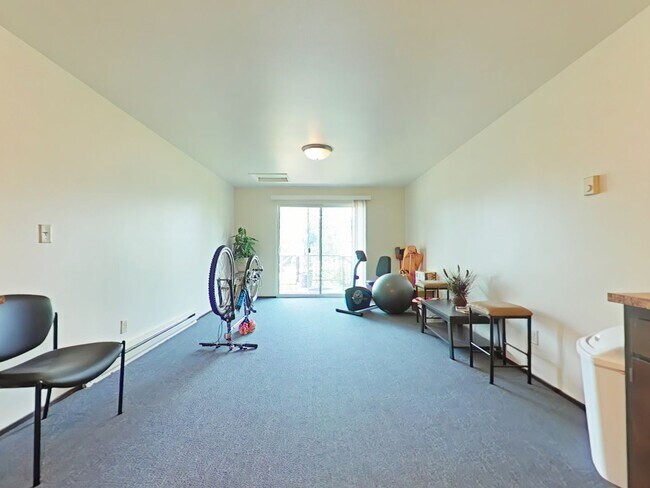 Building Photo - Studio ~ Albany