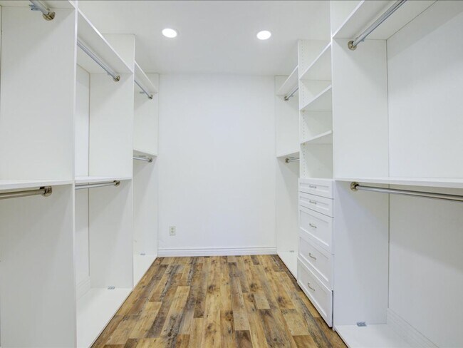 Building Photo - Scenic Living at Dorado Golf Course; 3 Bedroom 2 Bathroom