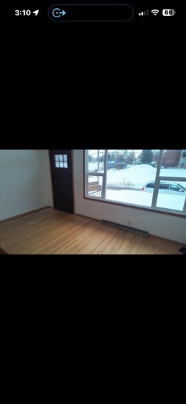 Building Photo - 610 Linden St W