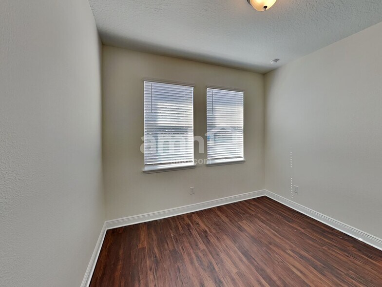 Building Photo - 2705 Ponds Trl