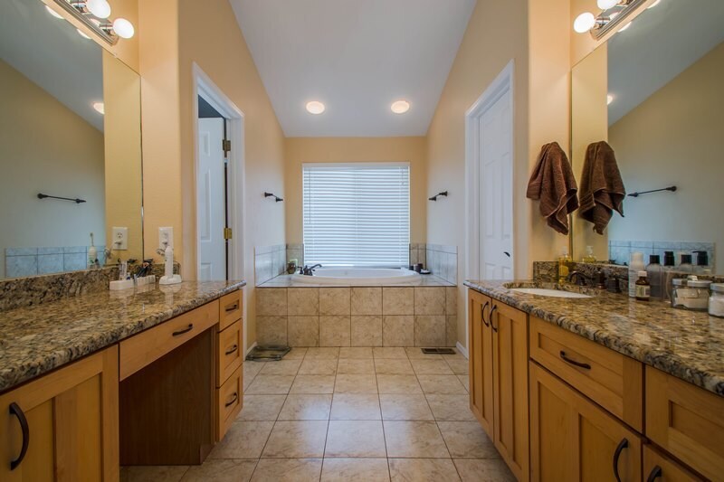 Building Photo - 7765 Lebrun Ct