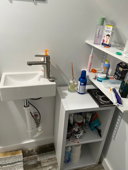 Bathroom in second floor - 209 Stewart Ave