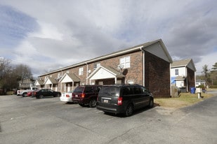 Building Photo - Maple Creek Townhomes