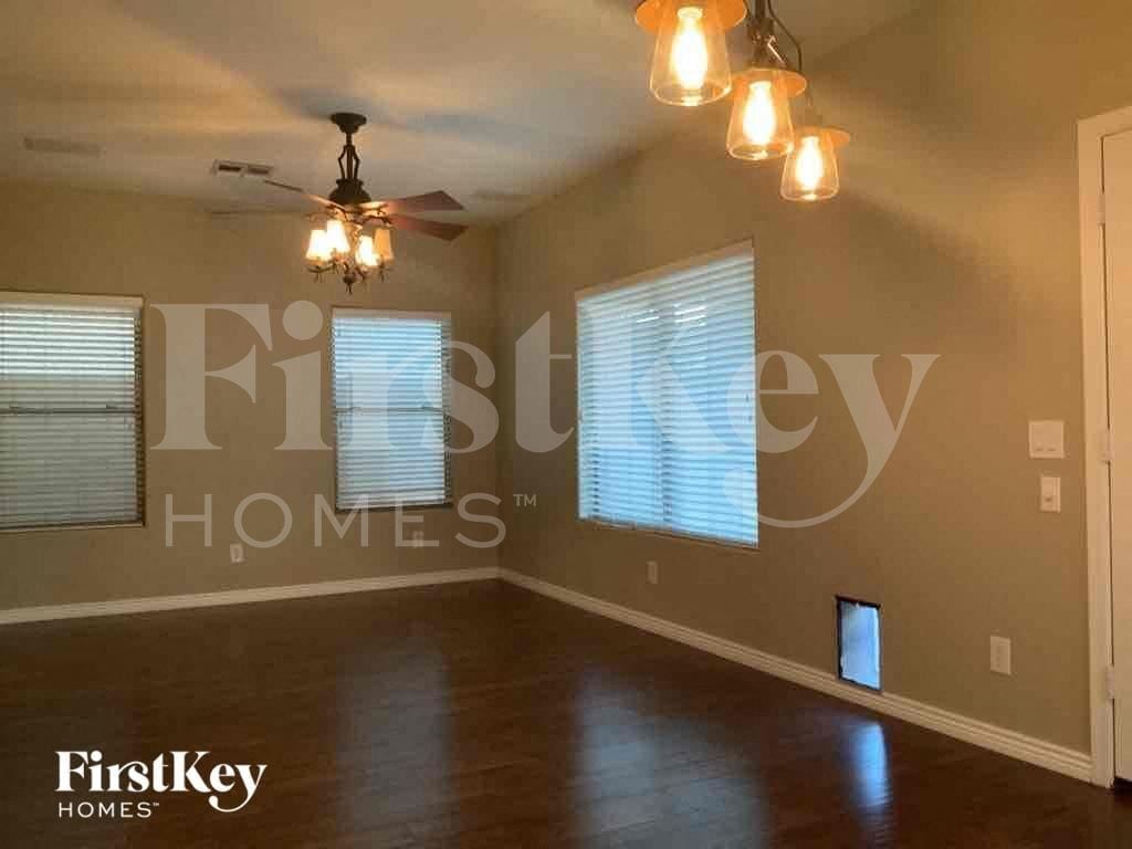 Building Photo - 17424 N 19th Terrace