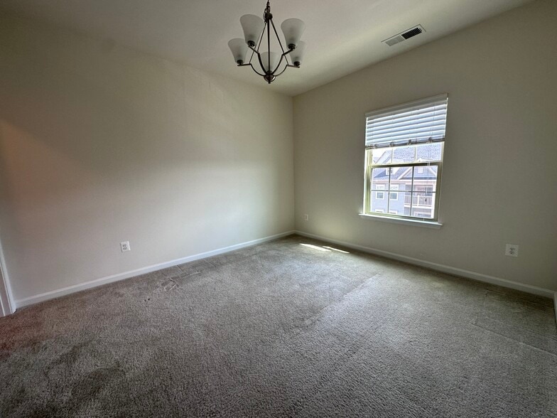 Building Photo - 6466 Walcott Ln