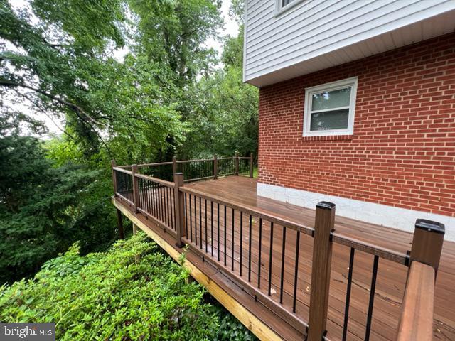 Building Photo - 2917 Breezy Terrace