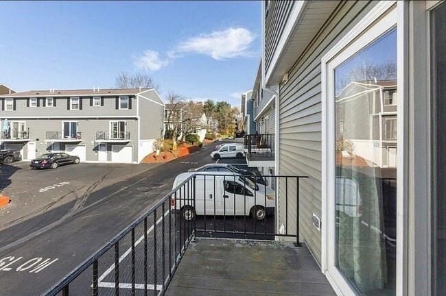 Building Photo - 1215 Pawtucket Blvd