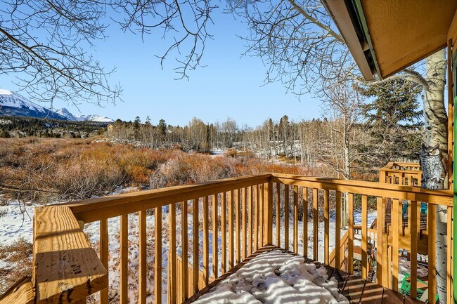 Building Photo - 345 N Chipmunk Cir