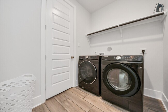 Building Photo - 10410 Carina Cloud Ln