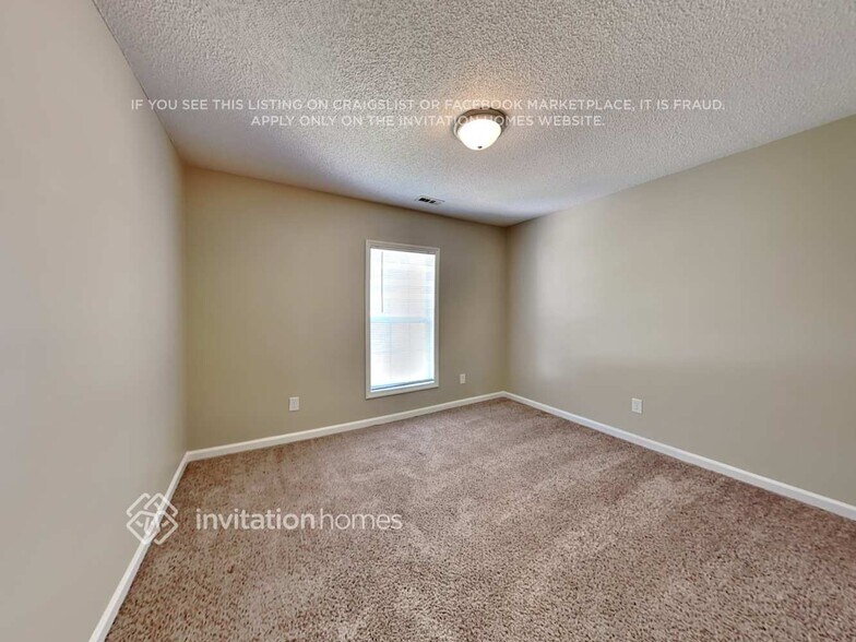Building Photo - 8709 Reindeer Moss Dr