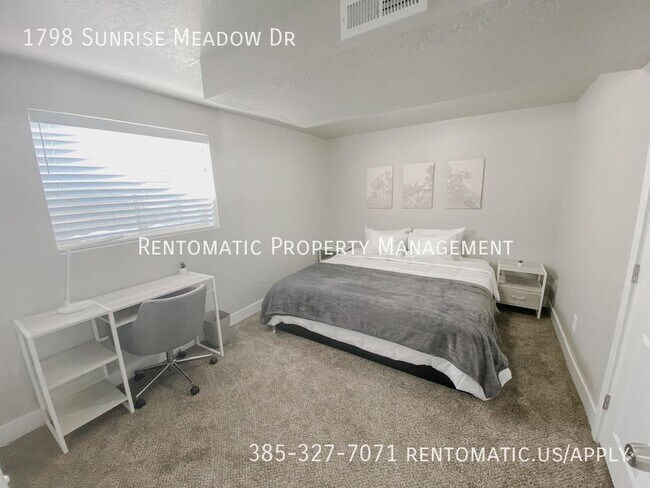 Building Photo - 1798 Sunrise Meadow Dr