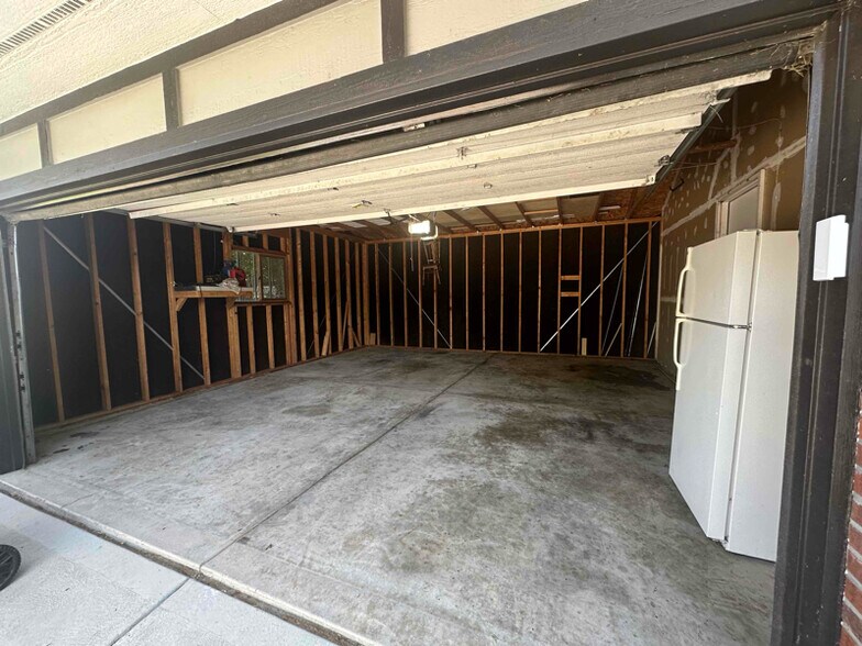 Building Photo - 5384 S Prescott St