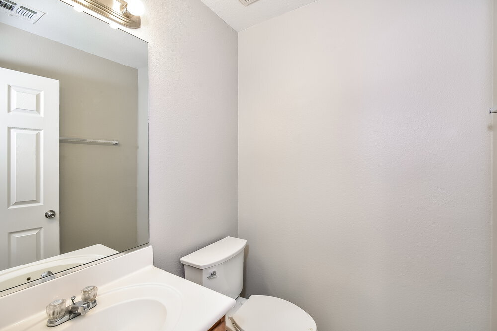 Building Photo - 3901 Bayamon St