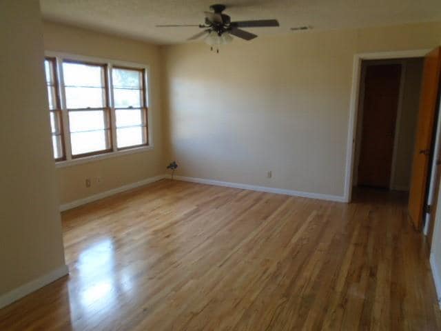 Building Photo - 1542 Sewell St