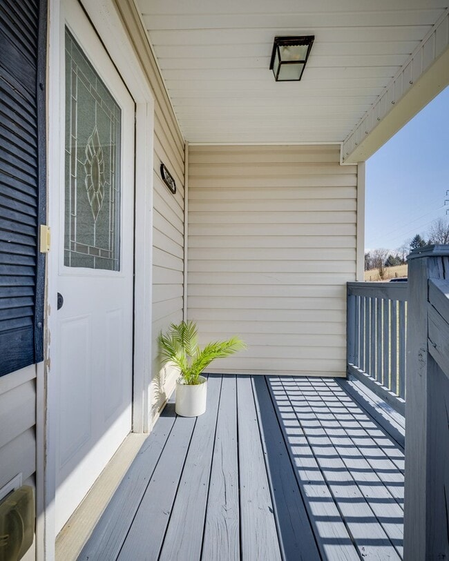 Building Photo - 14245 Lariat Lp