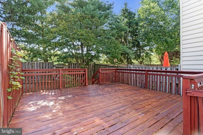 Building Photo - 9354 Sombersby Ct
