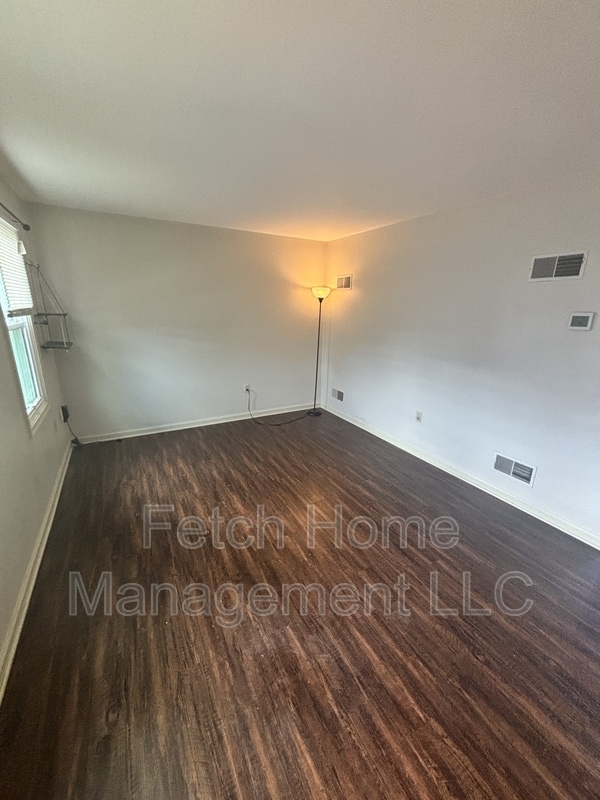 Building Photo - 143 Northwood Ct