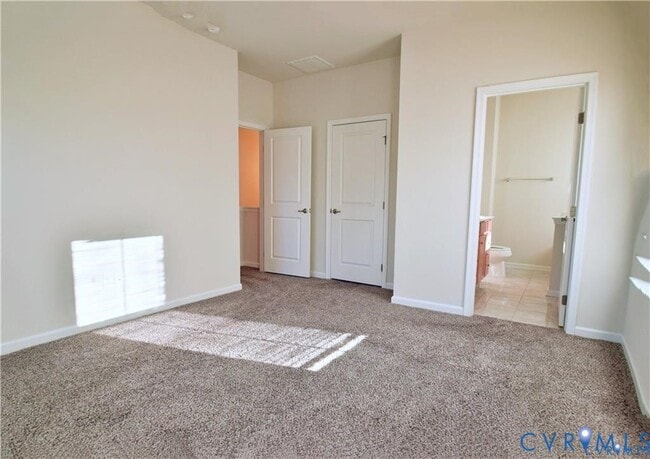 Building Photo - 16621 Thornapple Run