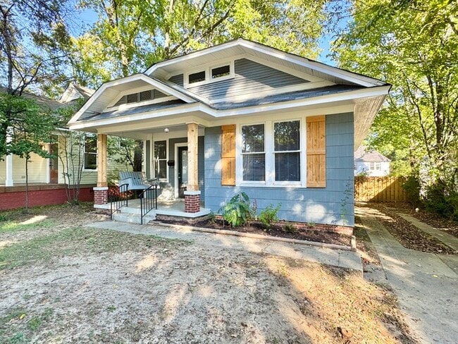 Building Photo - 664 Landis St