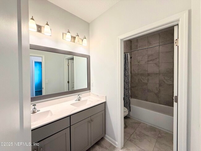 Building Photo - 55 Tamar Ct