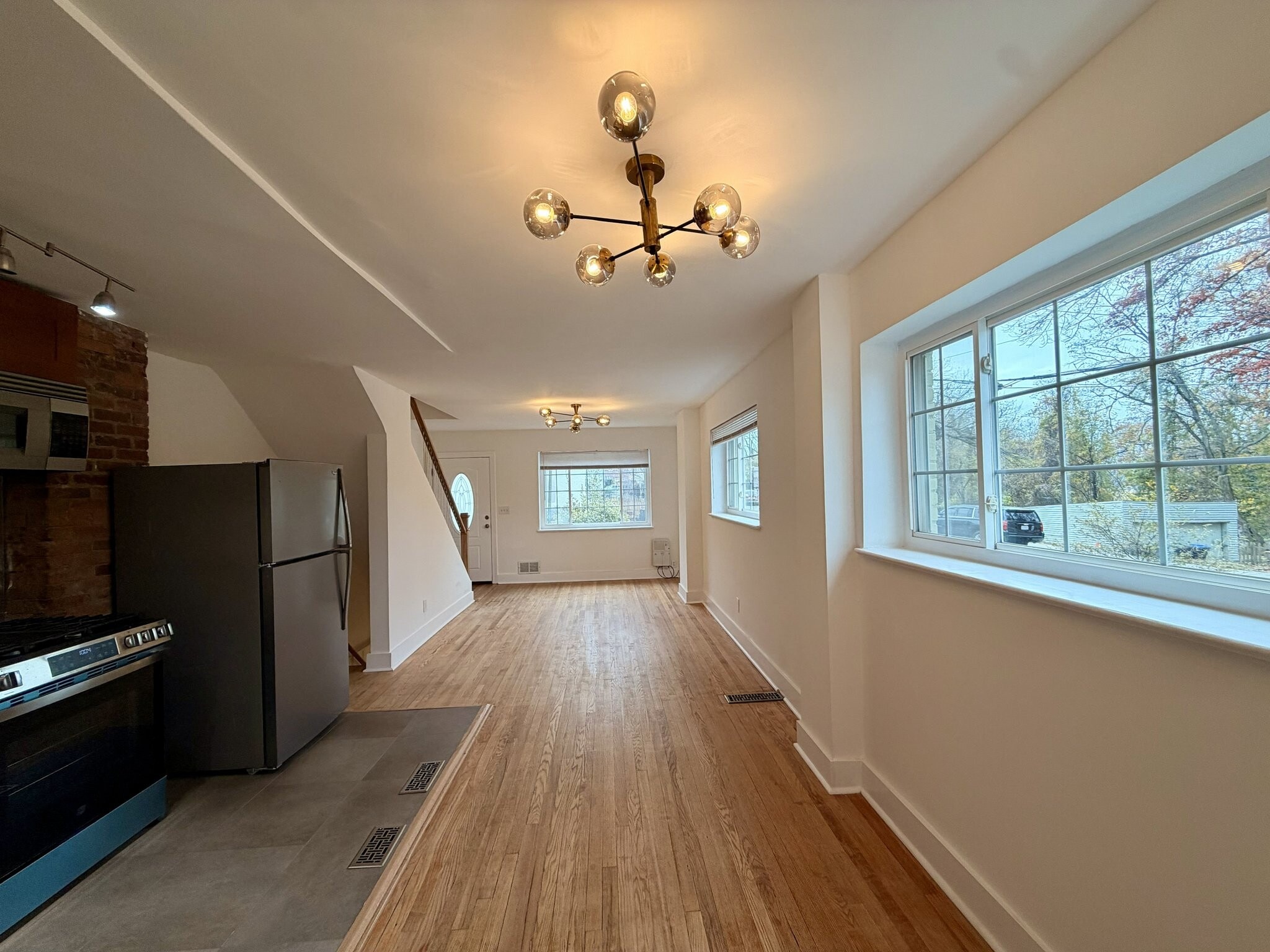 Building Photo - 1300 Dexter Terrace SE