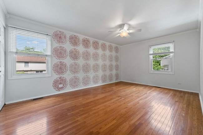 Building Photo - 2158 Countryside Cir